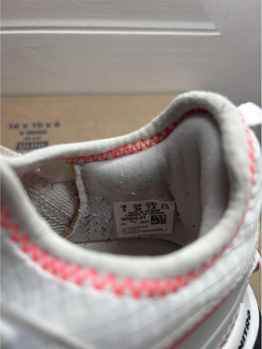 Puma Wmns Voyage Nitro 'Nimbus Cloud Sunblaze Women’s Size 5 - Picture 9 of 9